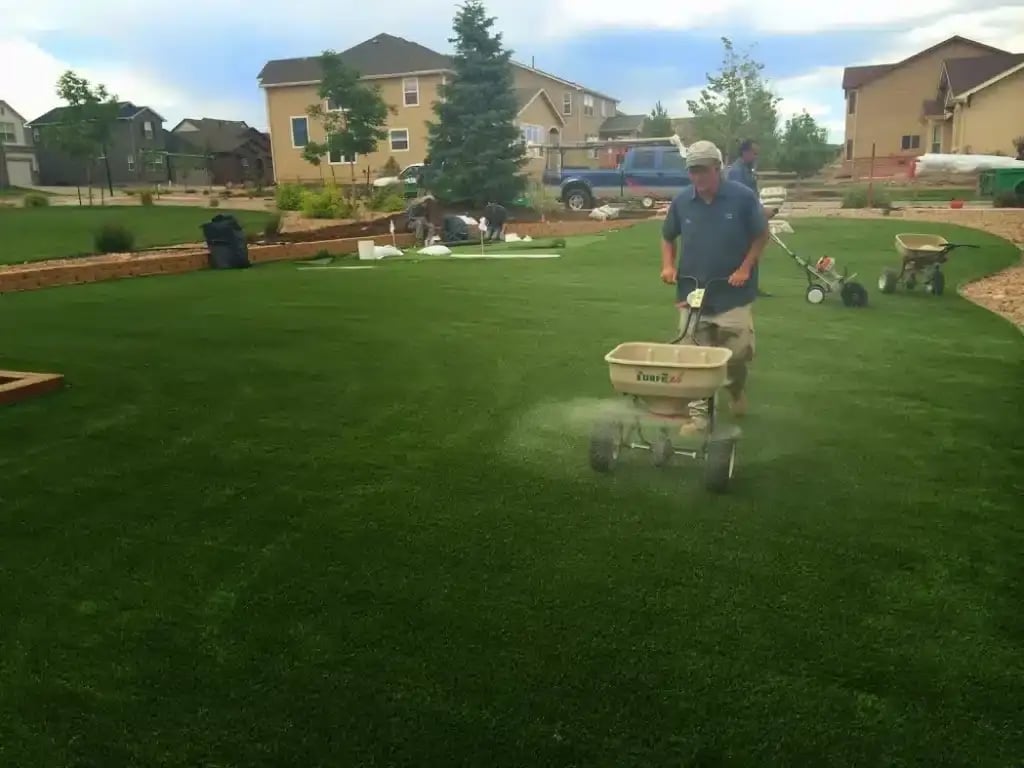 artificial-fake-synthetic-grass-installation-contractors-companies-installers-coloradosprings-CO-lawnpros-719-963-6267_10-jpg-1024x768