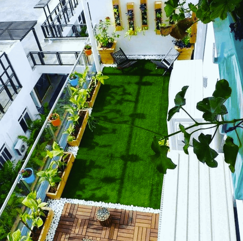 artificial grass balcony