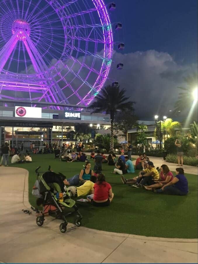 commercial-ferris-wheel-edited-2