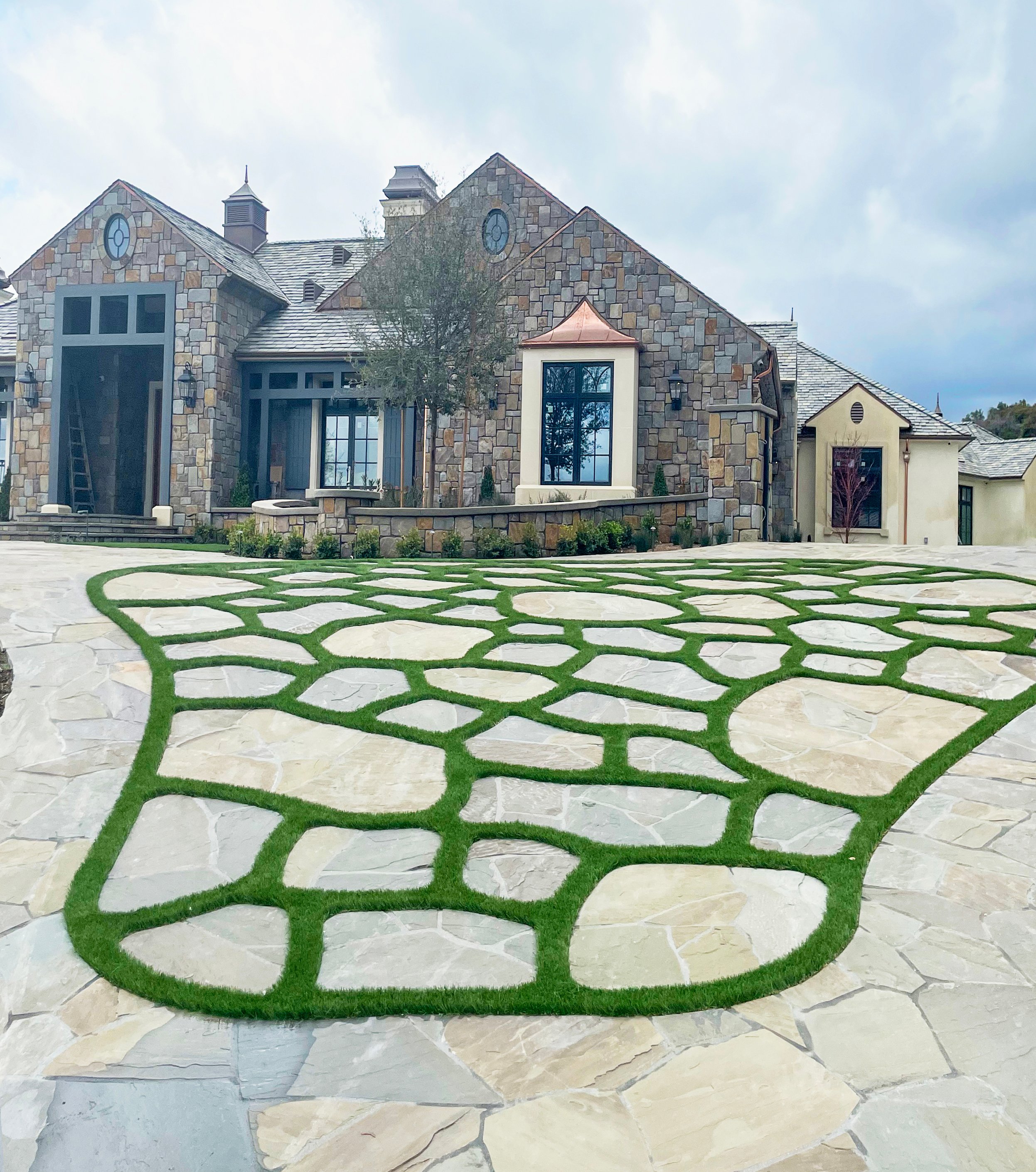 socal-turf-grout-lines-driveway-edited2