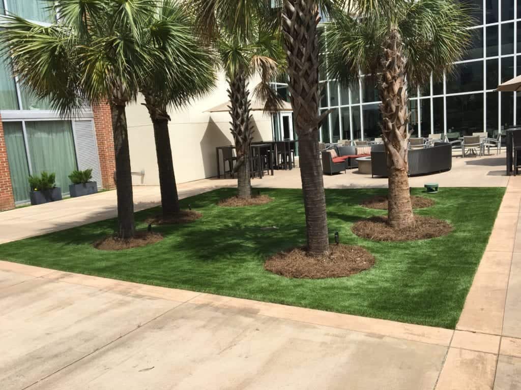 double tree hotel artificial turf space