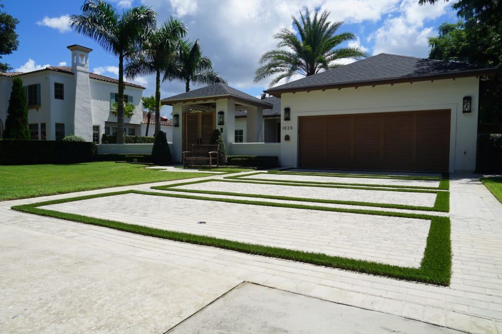 artificial grass frontyard tampa, fl