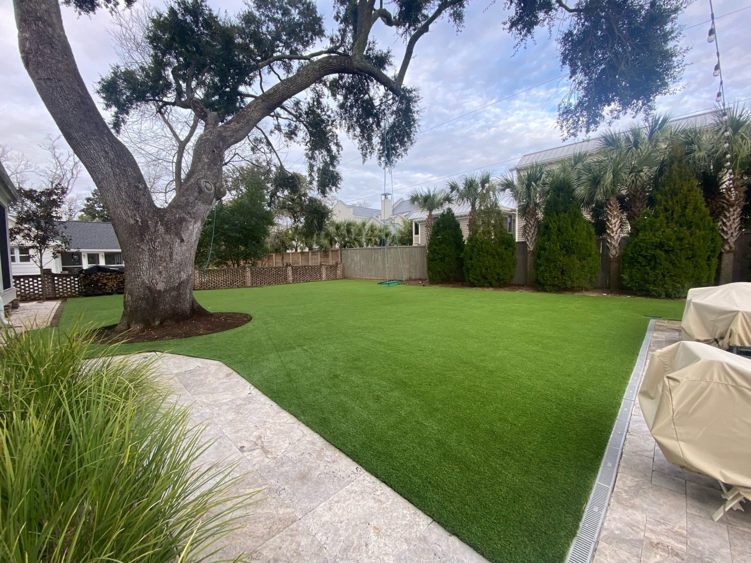 Progreen Charleston Landscape Artificial Grass with Tree